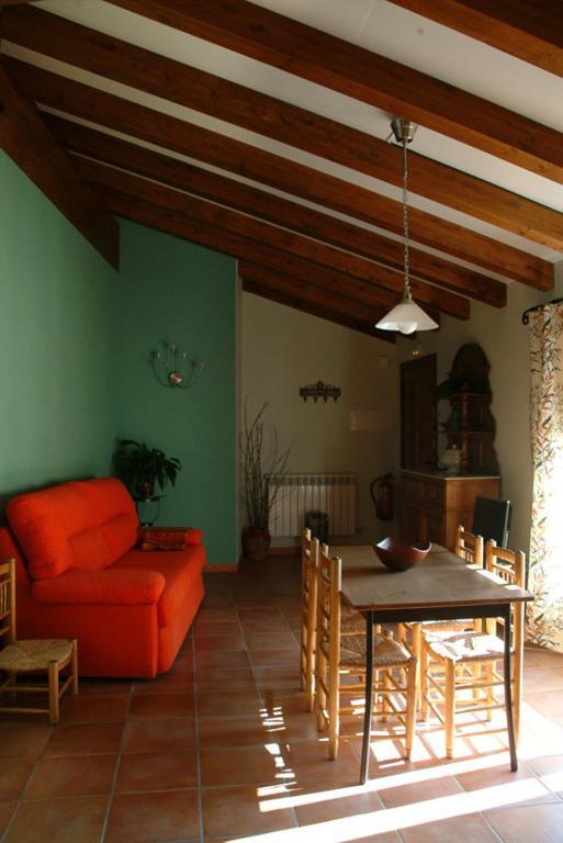 Apartamentos Casa Vidal Adahuesca Δωμάτιο φωτογραφία